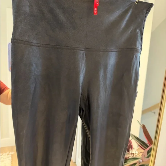 Sold off on - Picture 7 of 11